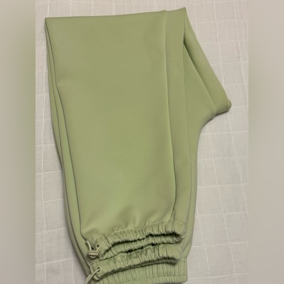 2PC YoungLA YLA Women’s matching jogging/lounge SET W240/W540 - Picture 15 of 16